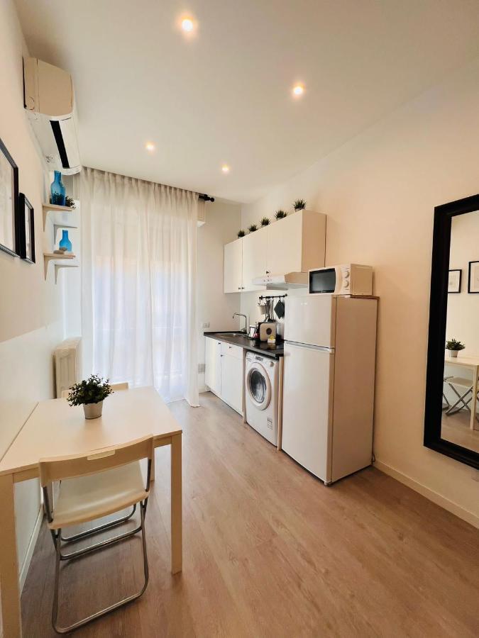 Apartment Via Padova 151 Milan Bagian luar foto