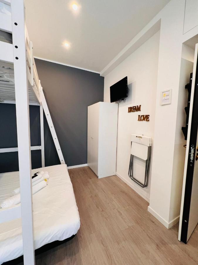 Apartment Via Padova 151 Milan Bagian luar foto