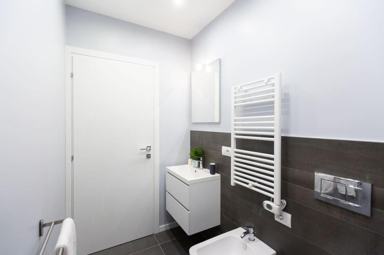 Apartment Via Padova 151 Milan Bagian luar foto
